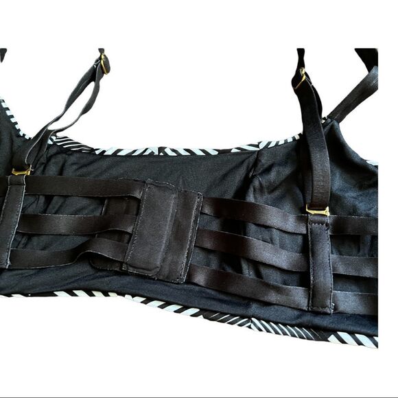 PilyQ Bikini‎ Top nwt - Picture 3 of 7